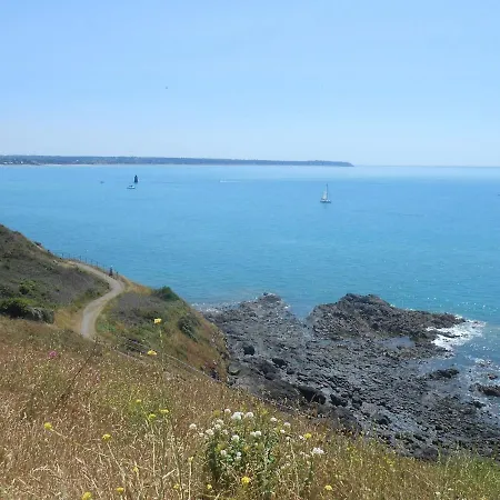 Pretty Near Sandy In The Cotentin Holiday home *