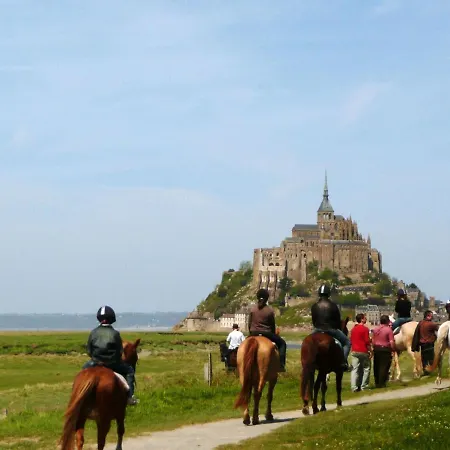 Pretty Near Sandy In The Cotentin * Gouville-sur-Mer
